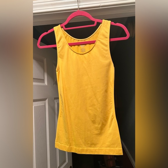 Yellow Off-Shoulder Ruffle Sleeve Top - Picture 4 of 6